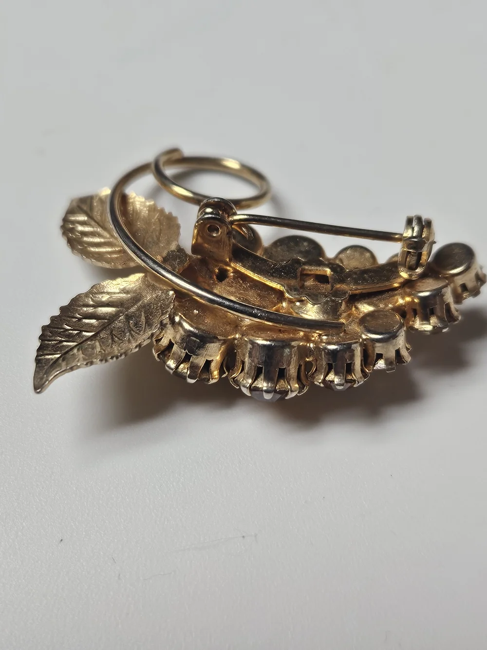 1950s Golden Amber Crystal Leaf Brooch Pin